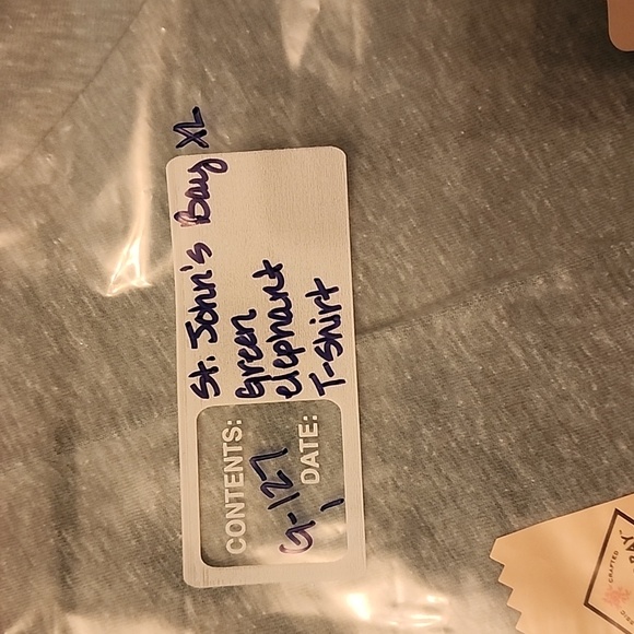 NWT. St. John's Bay. Green elephant print short sleeve t-shirt. XL - Picture 6 of 6